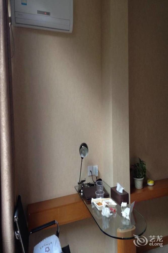 Shenzhen Huamao Aviatic Hotel Экстерьер фото