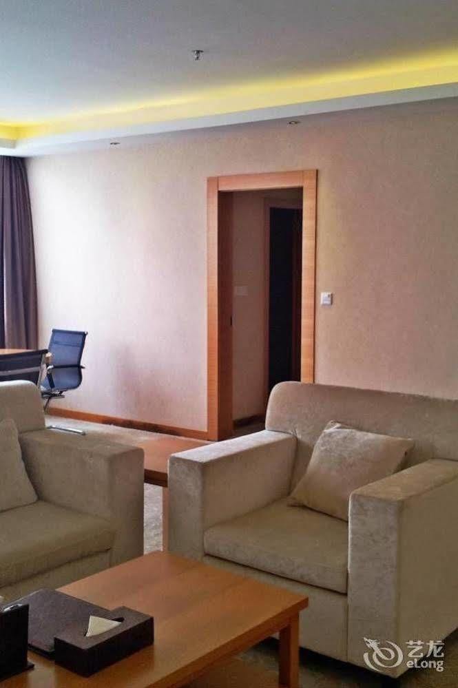 Shenzhen Huamao Aviatic Hotel Экстерьер фото